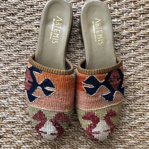 Artemis Design Co. Kilim Slides